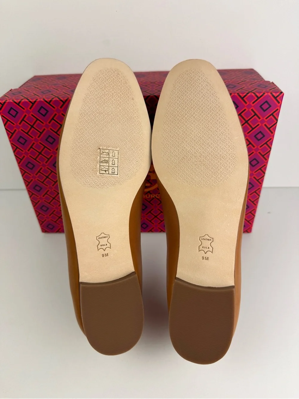 Tory Burch Mini Benton Charm Loafers Ambra Brown Leather Gold Chain Size 9